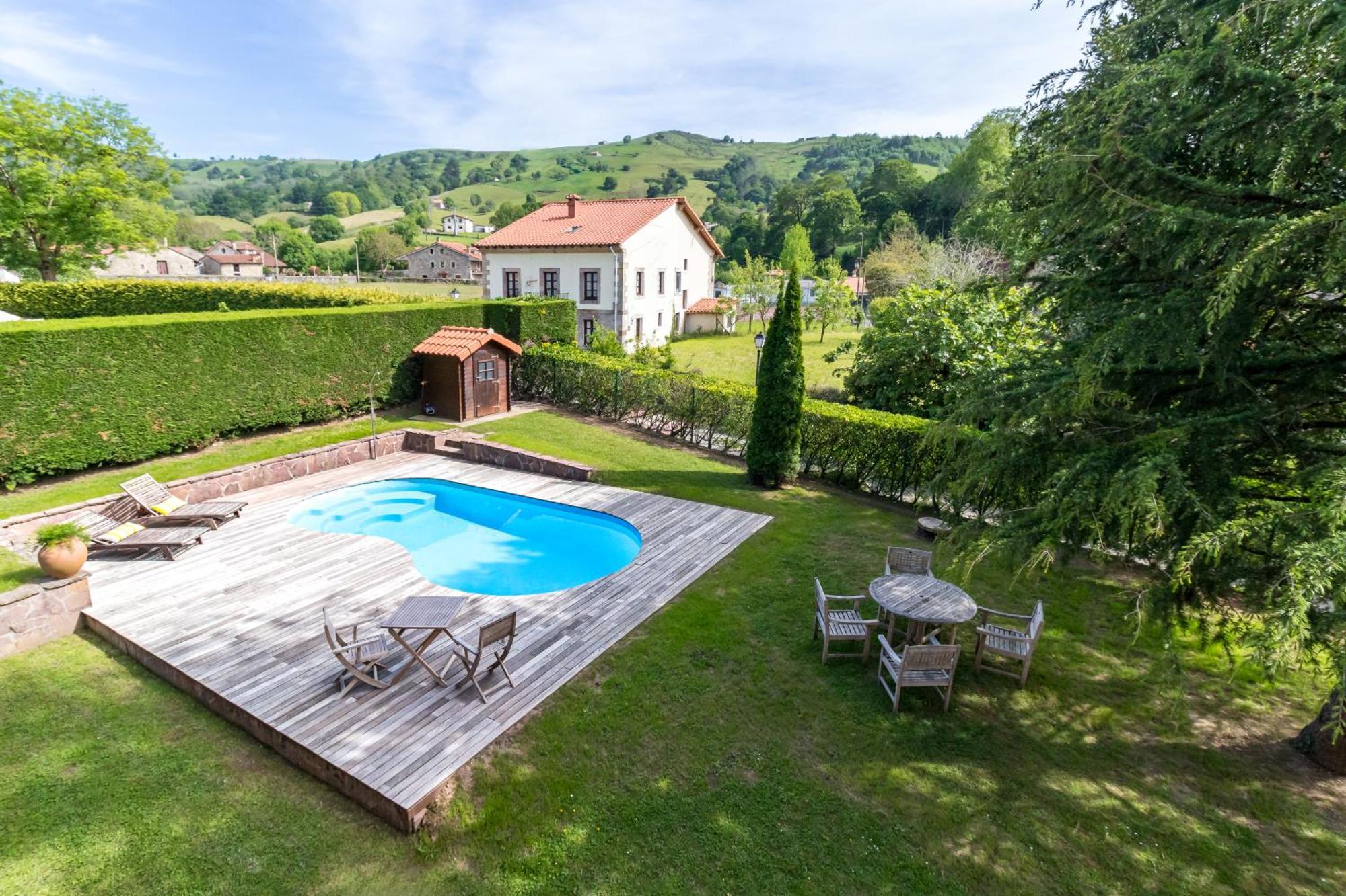 Casa Velasco Villa *