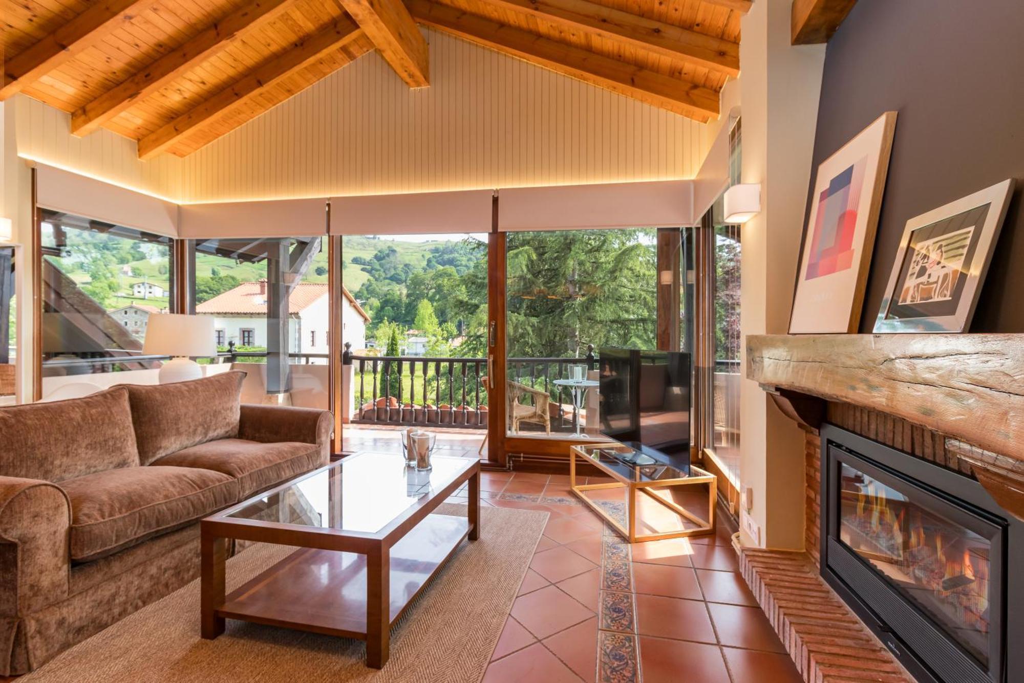 Casa Velasco Villa